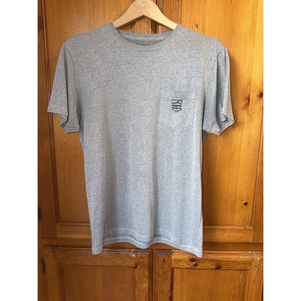 Patagonia T Tee Shirt Men's M Gray Capilene Cool Trail Daily Run Outdoors Slim